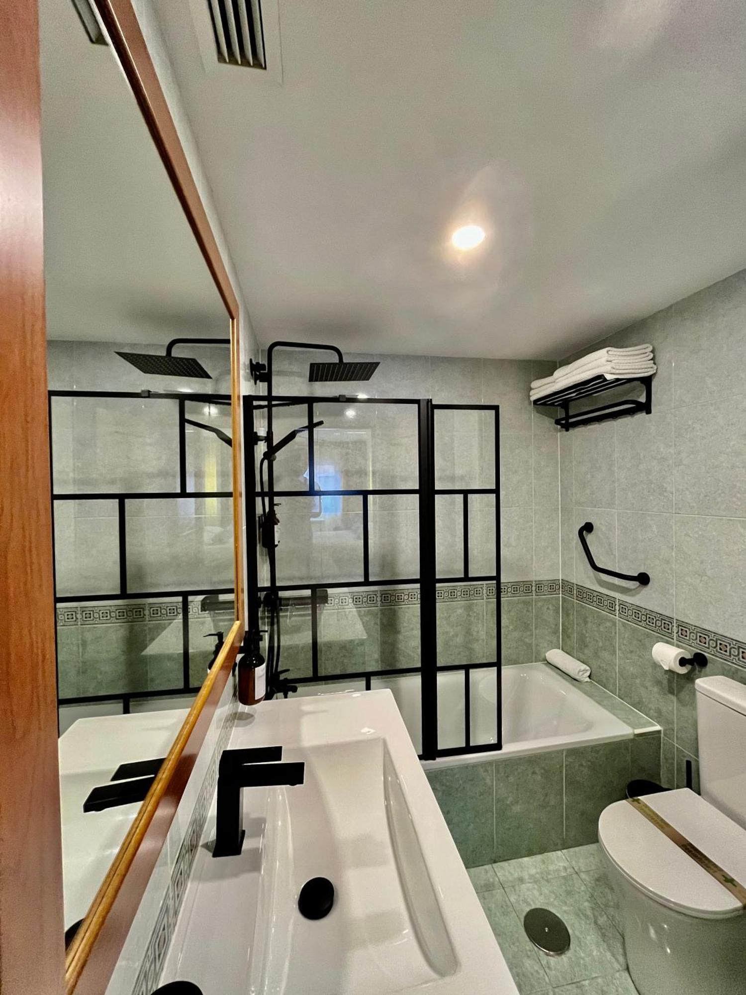 Elegante Apartamento Tres Colores Alicante Kültér fotó