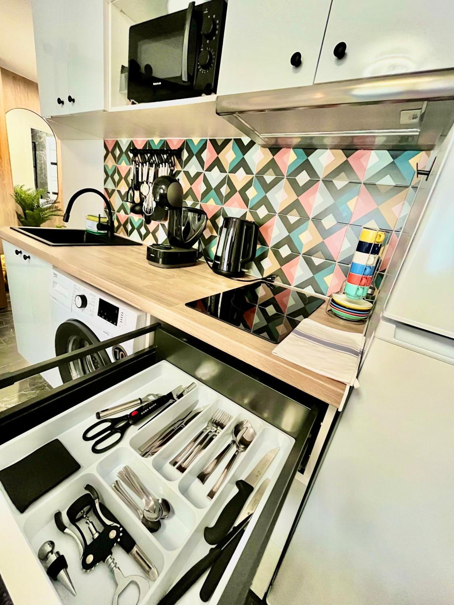 Elegante Apartamento Tres Colores Alicante Kültér fotó